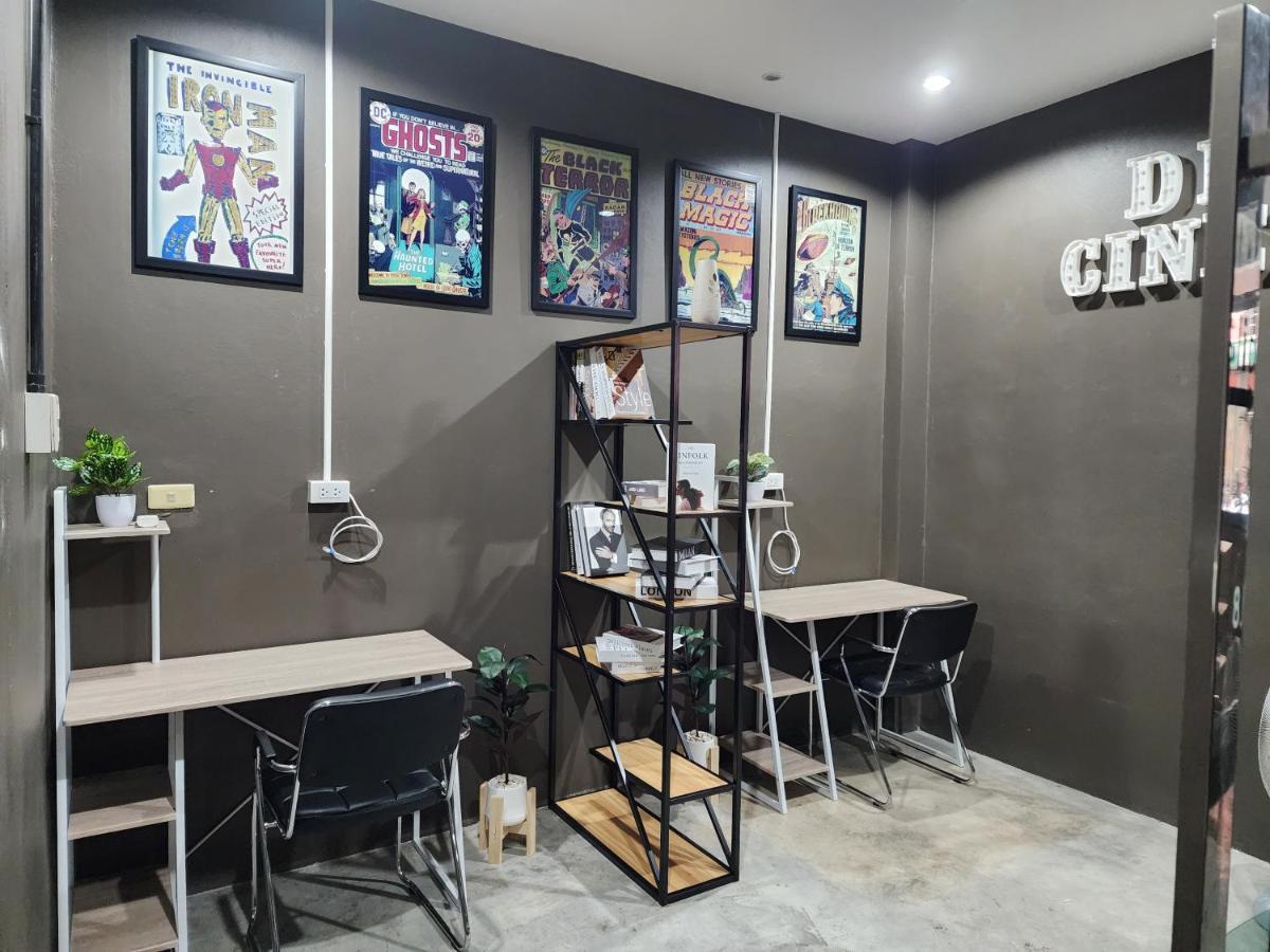 Dfeel House Hostel Patong Bagian luar foto