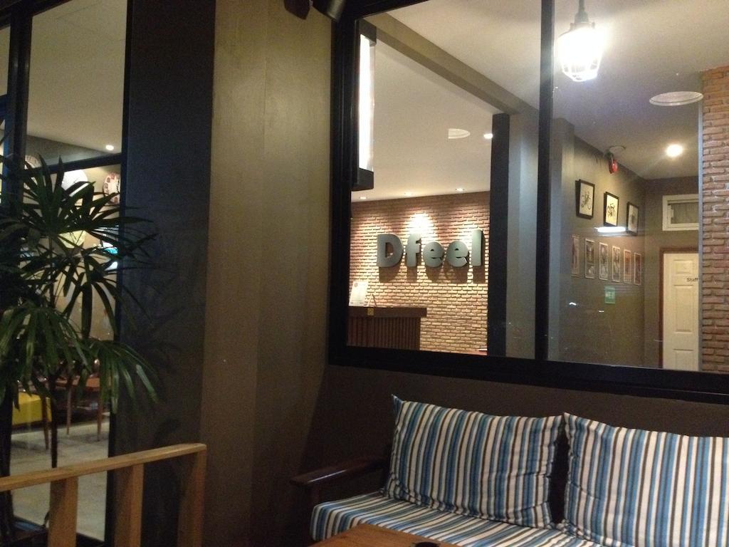 Dfeel House Hostel Patong Bagian luar foto