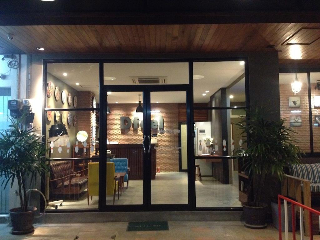 Dfeel House Hostel Patong Bagian luar foto