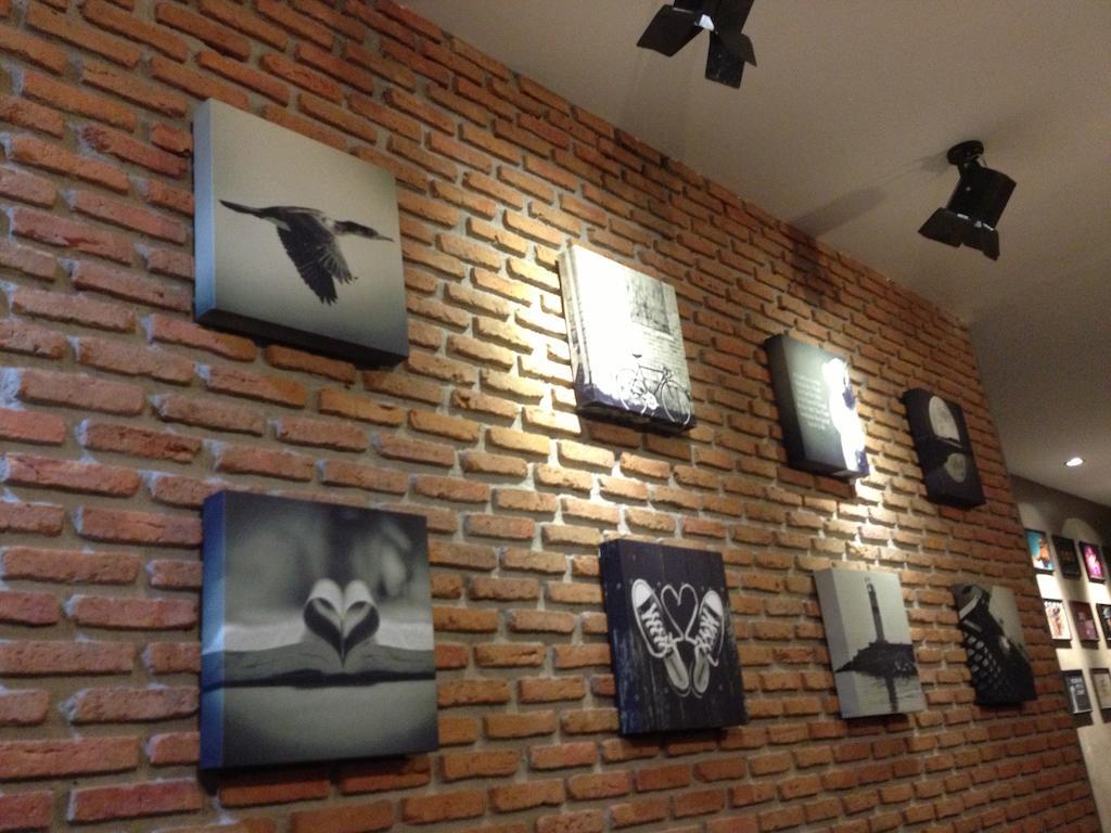 Dfeel House Hostel Patong Bagian luar foto