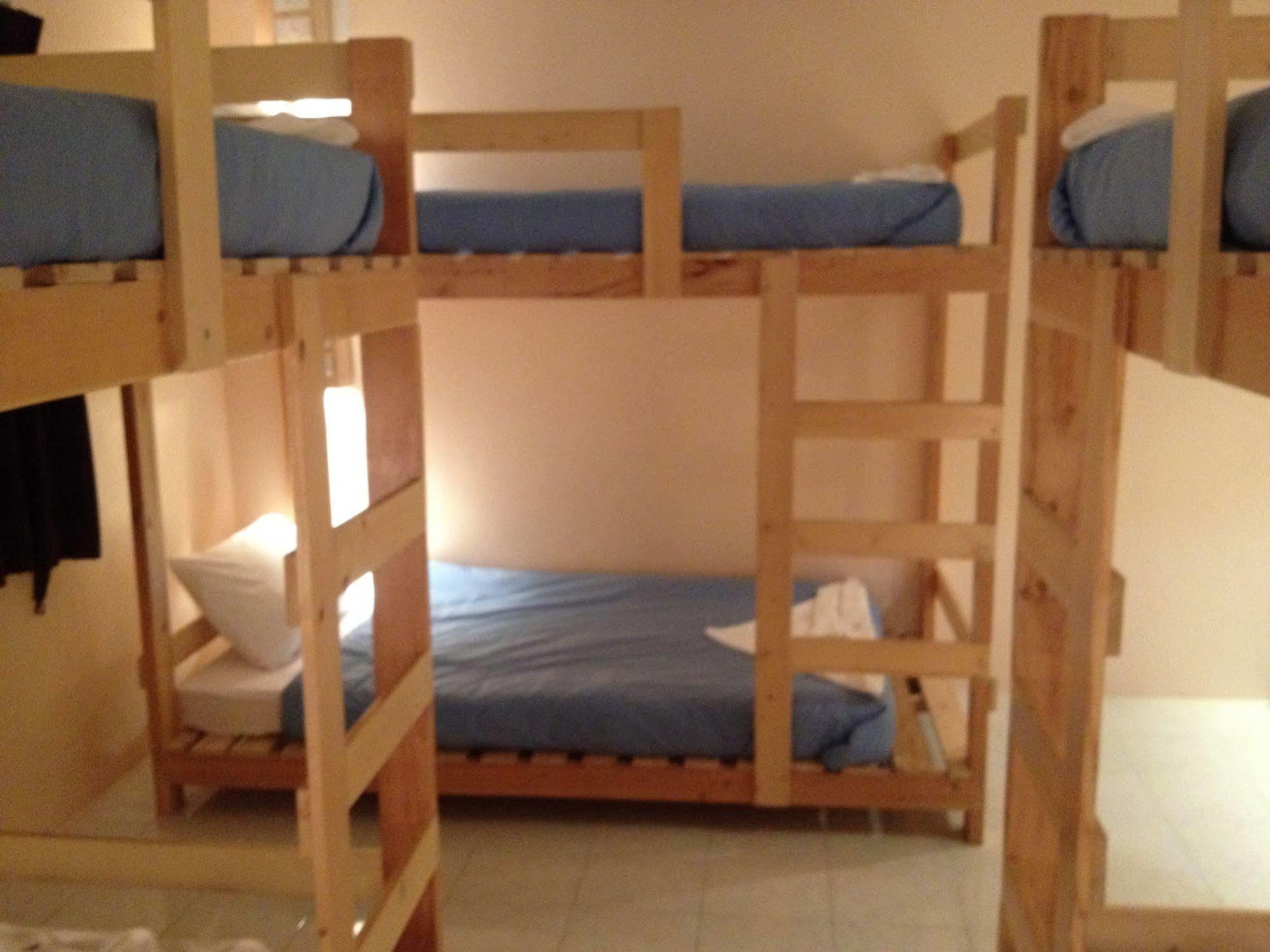 Dfeel House Hostel Patong Bagian luar foto